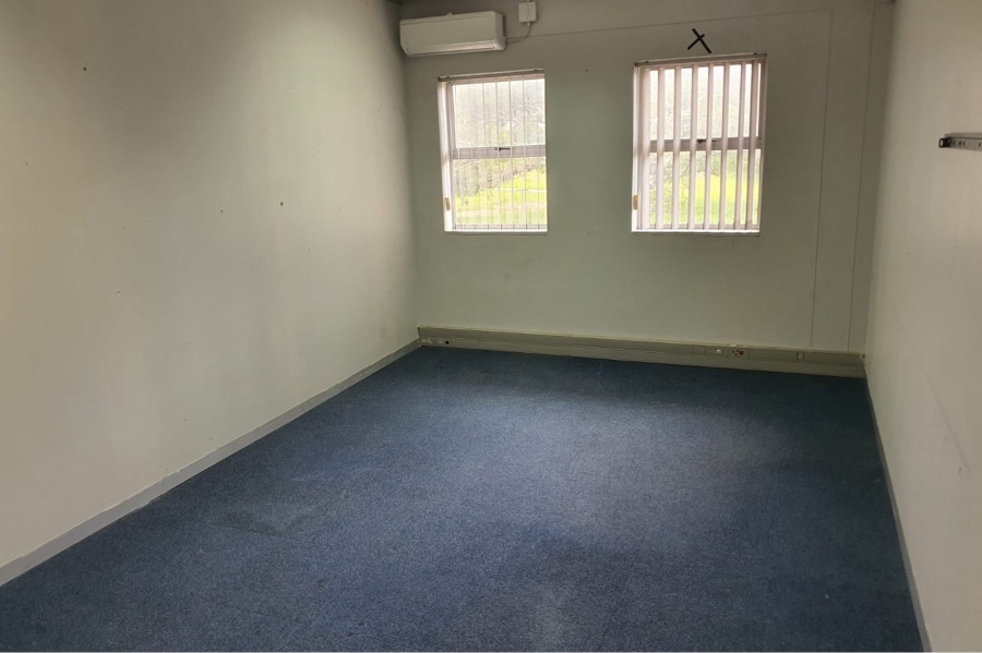 To Let commercial Property for Rent in Walmer Eastern Cape